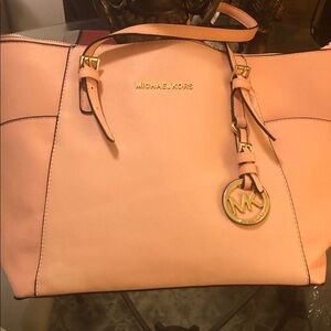 🔥🔥This Awesome Blush Pink Tote Is 🔥 LIKE NEW